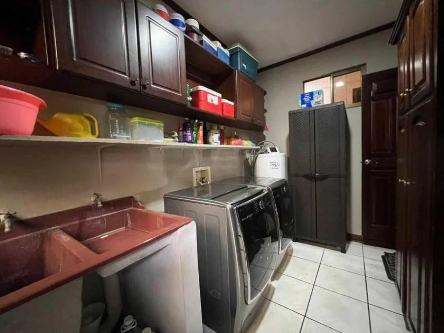 Casa en Venta en Sánchez de Curridabat. RAH 24-536 - Venta en Curridabat, photo 2