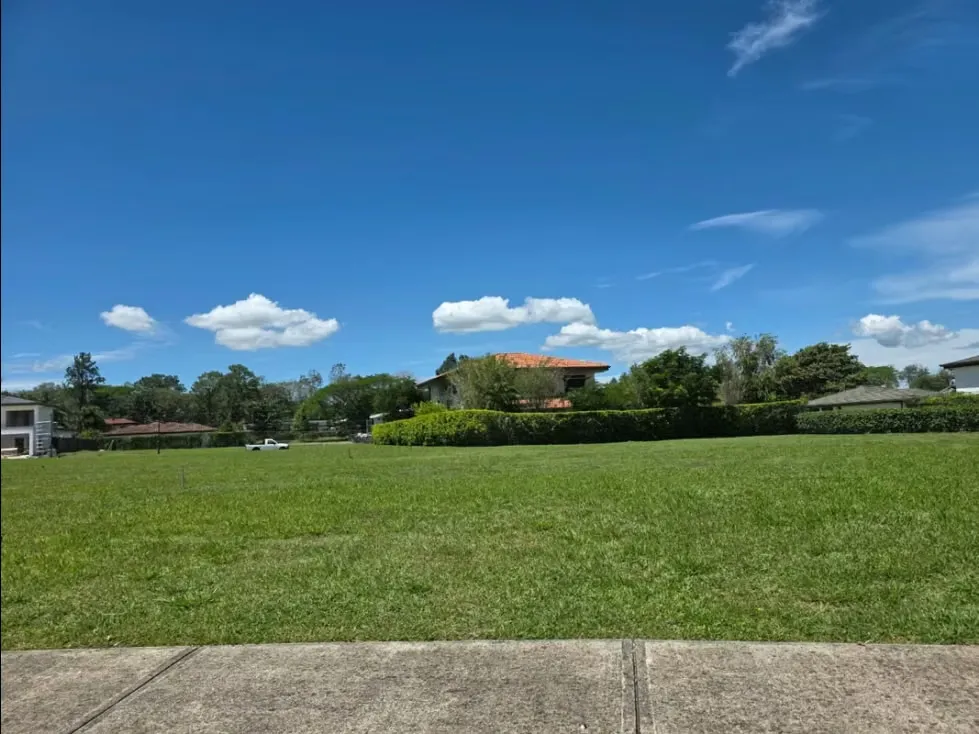 Venta de Hermoso Lote, Cuidad Hacienda Los Reyes, Condominio Los Manzanos, Guacima, Alajuela, photo 4