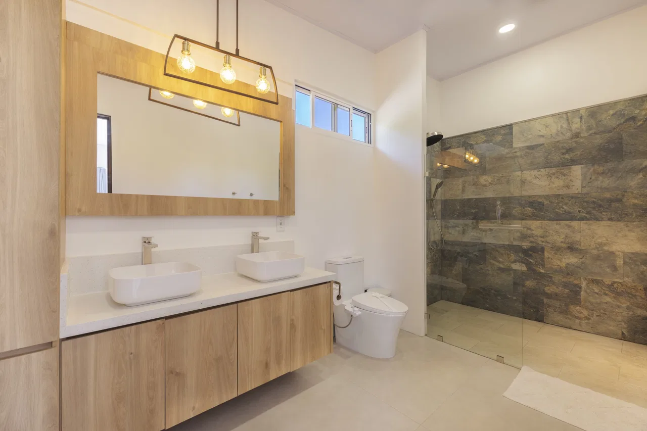 MODERN RESIDENCE WITH COMMERCIAL POTENTIAL STEPS FROM MARINO BALLENA, IN BAHIA BALLENA – 0.31 ACRES, photo 13