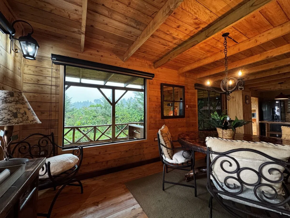 New European-Inspired Cabin for Sale in El Jardín de Dota | 1,002 m² Lot, photo 13