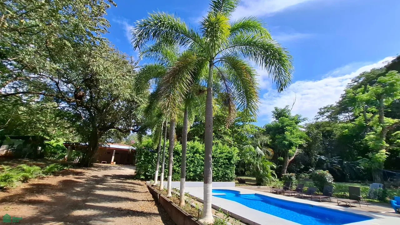 Complejo Multifamiliar - Propiedad de Inversión Cerca de Tamarindo