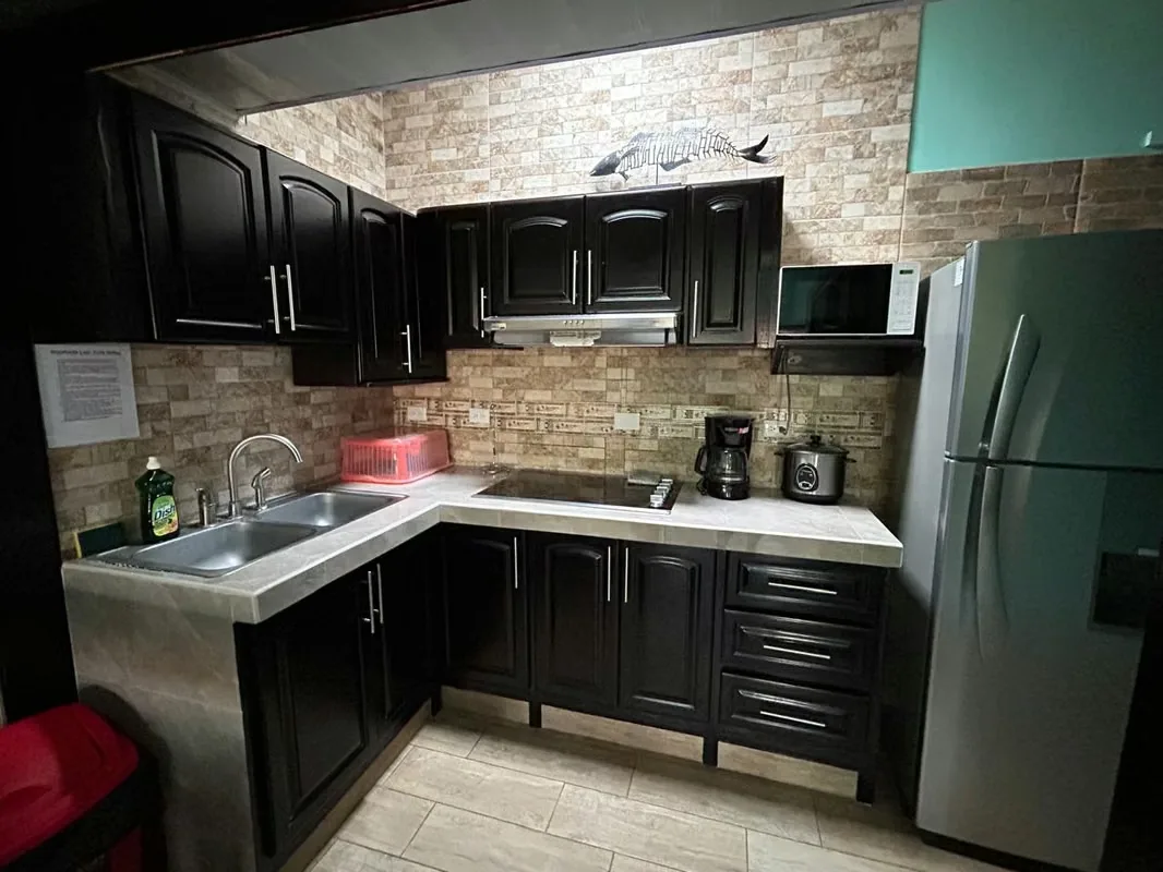A solo 200 metros de la Playa y muy cerca de área comercial de Jaco donde encontrara restaurantes, tiendas, ferreterías, se vende este Condominio Amueblado., photo 12