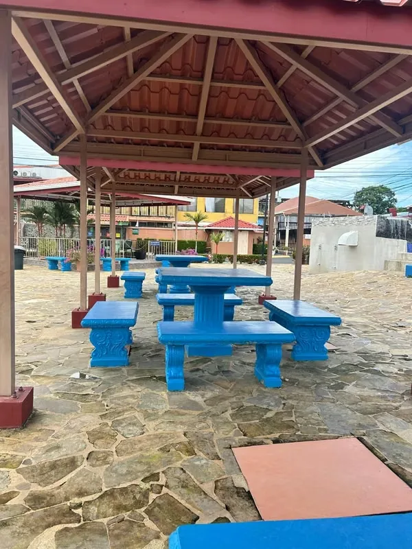 A solo 200 metros de la Playa y muy cerca de área comercial de Jaco donde encontrara restaurantes, tiendas, ferreterías, se vende este Condominio Amueblado., photo 16