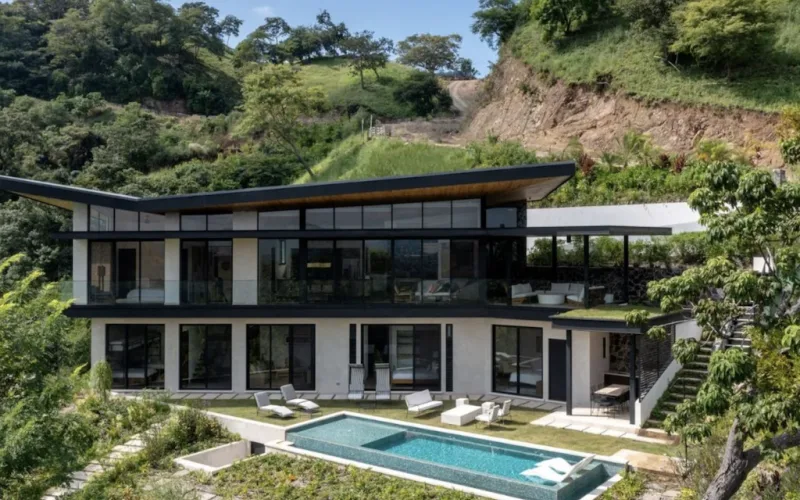 Senderos 24E ~ Valley-View Luxury Estate with Pool and Yoga Deck