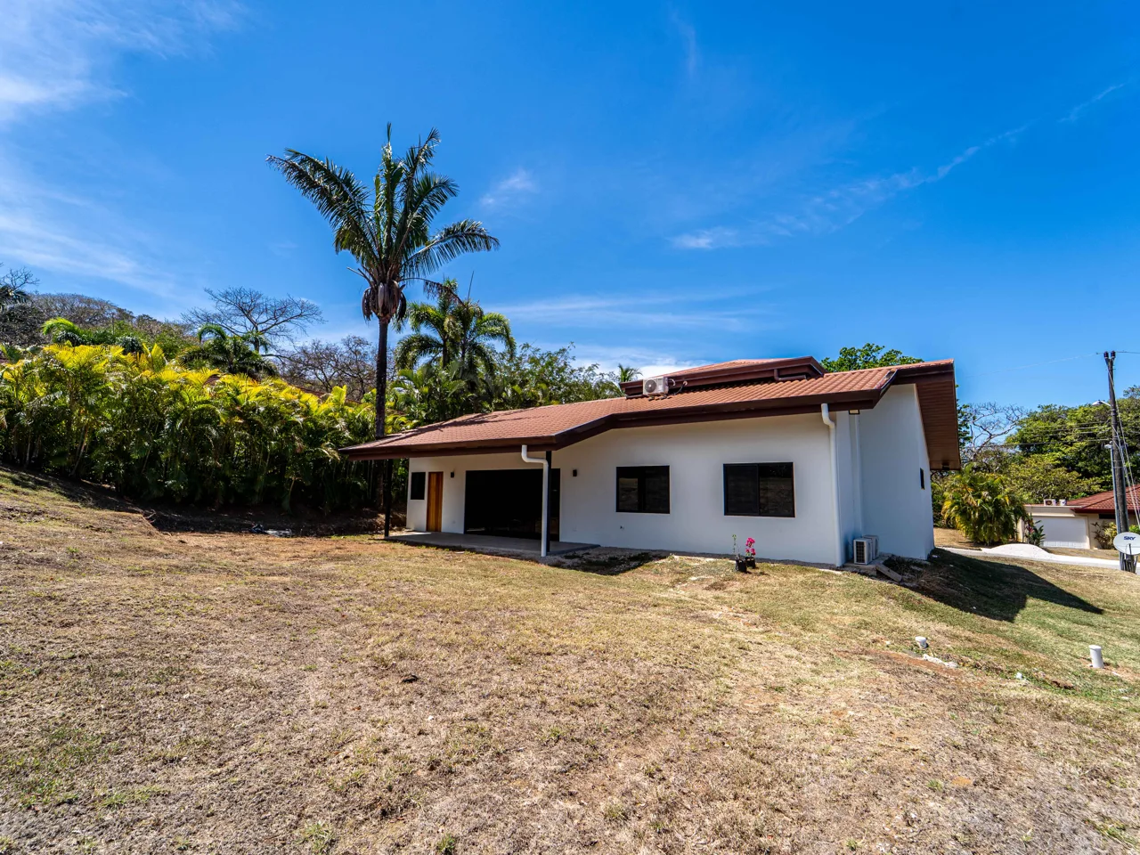 Casa Luz - 3BR Gated Community SFH in Loma Verde, photo 9