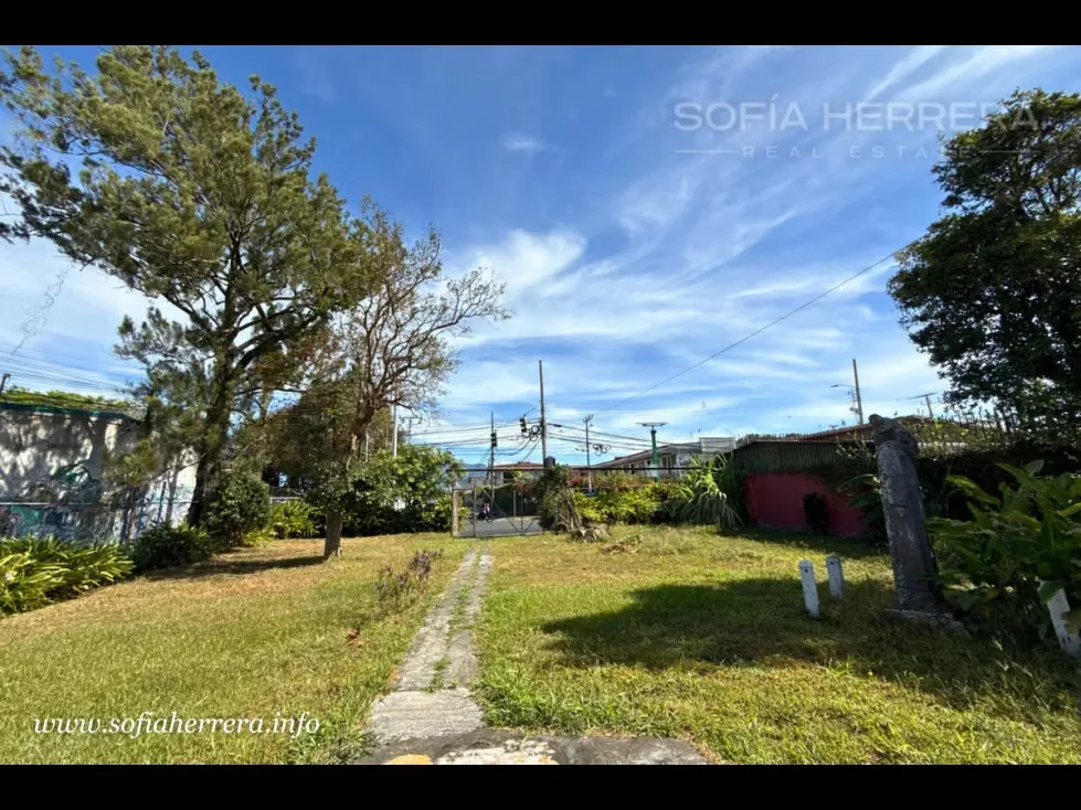 Lote Comercial en Venta San Vicente de Moravia, muy cerca de Lincoln Plaza