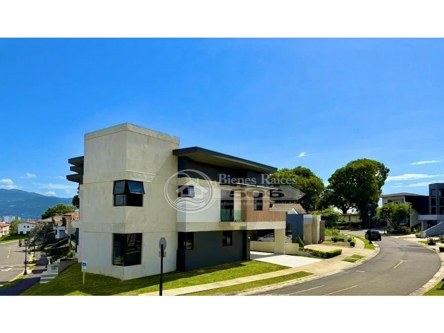 Casa para estrenar condominio Tierras de Café Heredia #3126
