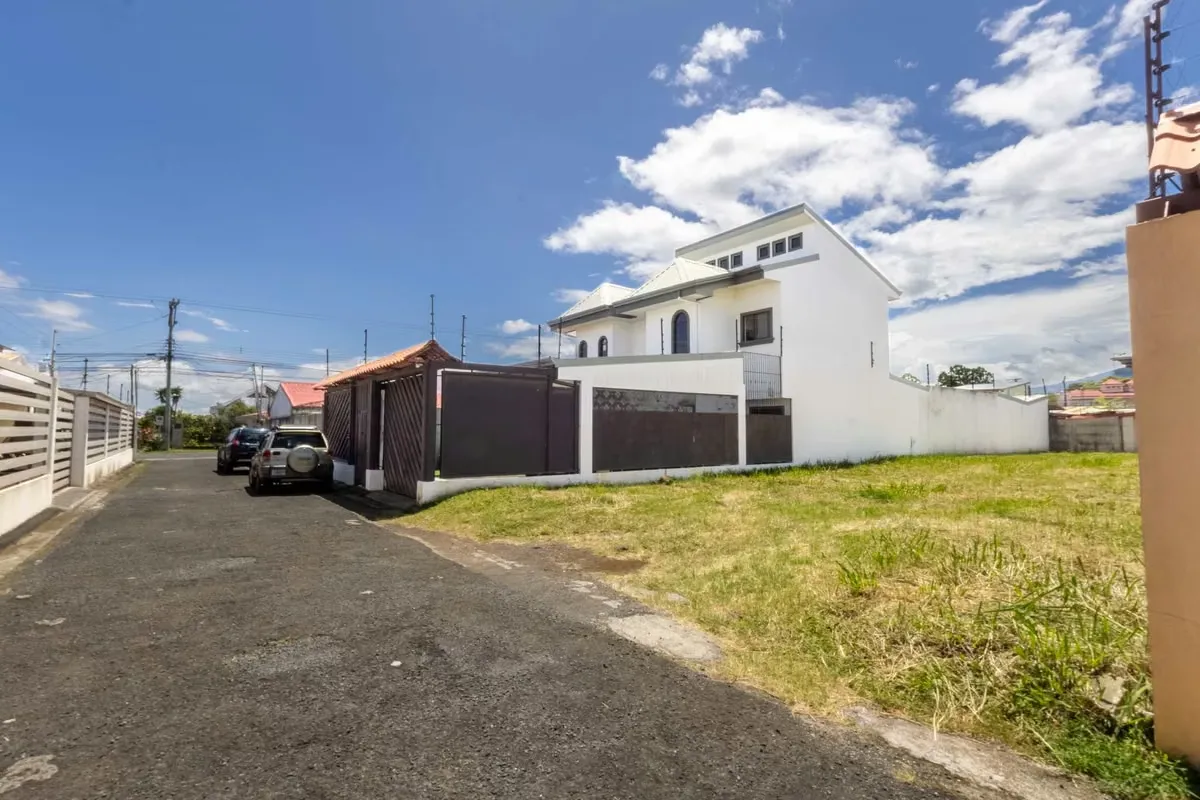 ¡Lote en venta en San Rafael de Heredia!, photo 2