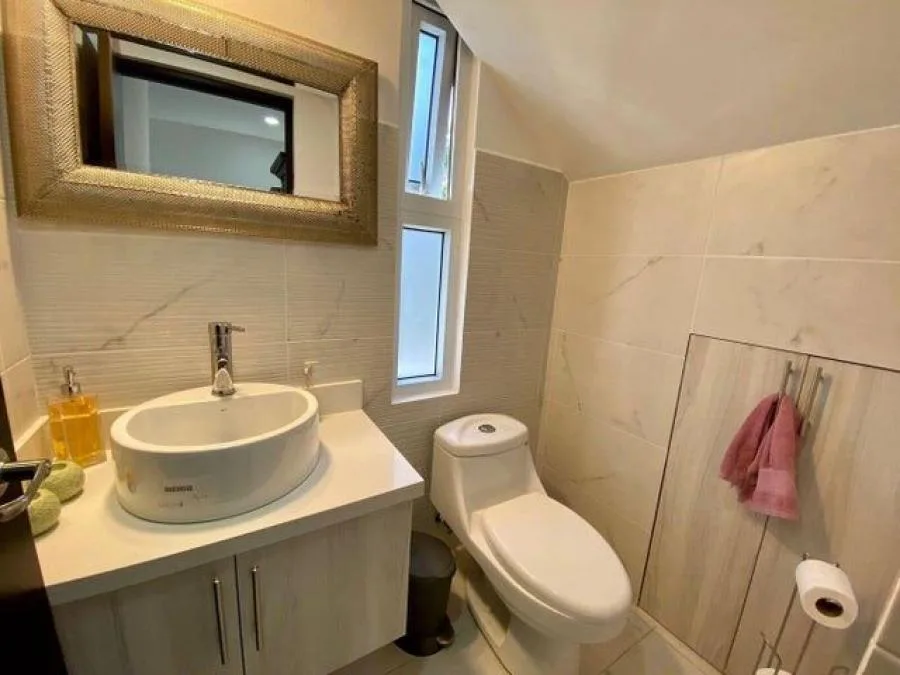 Venta de casa en condominio Altos del Oeste GB - Venta en Santa Ana, photo 9
