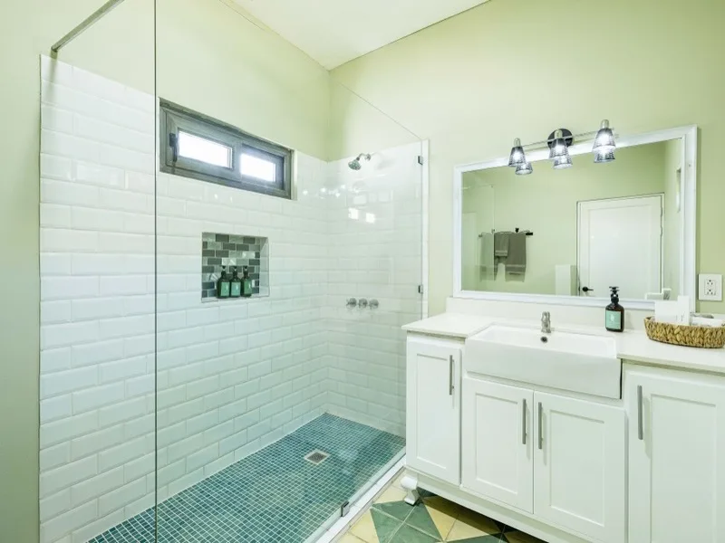 11 Bed Hotel / Leisure For Sale in Tamarindo, photo 2