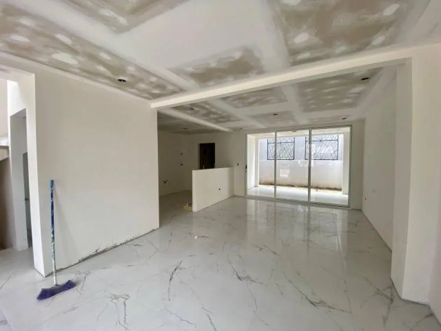 Venta de casa en condominio Guachipelín Escazú - Venta en Escazú, photo 2