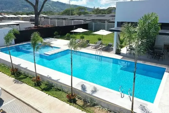 Vivir en Lindora si es posible y en condominio, Lindora una de las zonas de mayor plusvalía y desarrollo de Santa Ana. ...