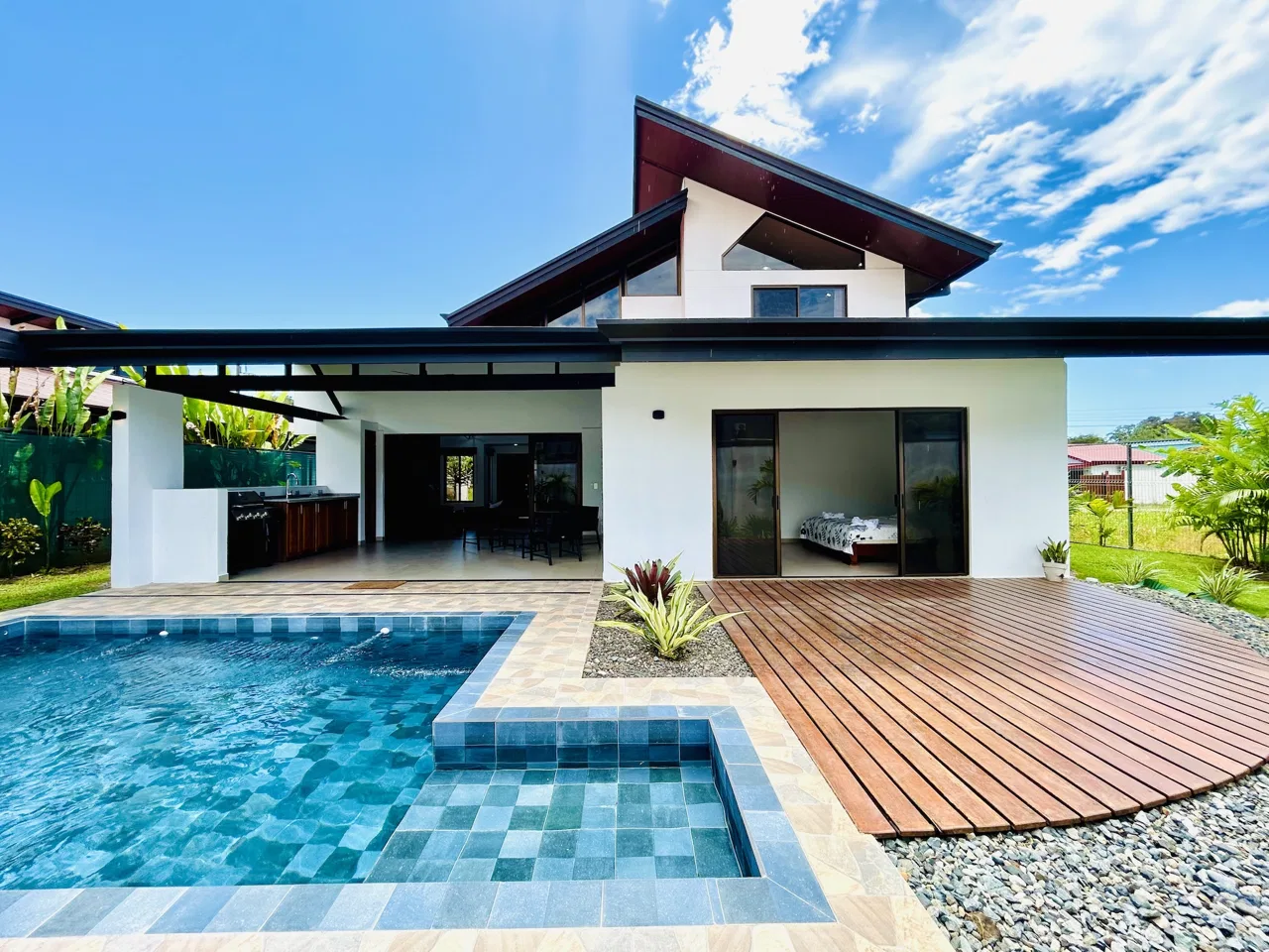 BEAUTIFUL PROPERTY WITH THREE BEDROOM AND POOL, IN BAHIA BALLENA – 0.11 ACRES, photo 3