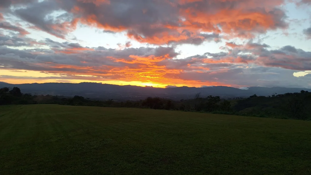 Beautiful Lot for sale In The Heart Of RISE Community – 7,171 sqmt With Loving Views And Creeks In Santa Elena., photo 13