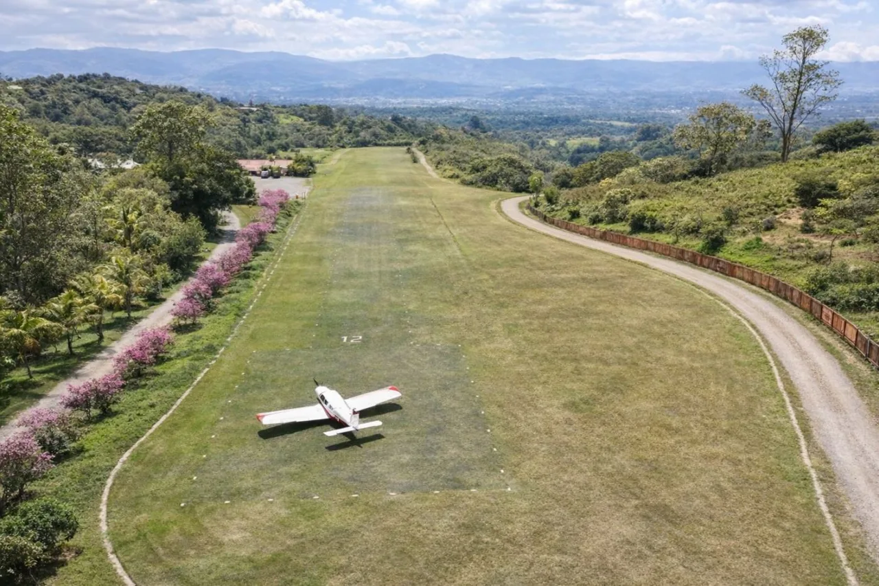 Beautiful Lot for sale In The Heart Of RISE Community – 7,171 sqmt With Loving Views And Creeks In Santa Elena., photo 14