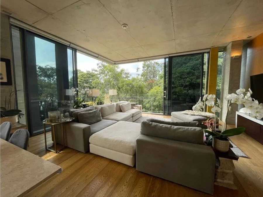 Amplio apartamento en edificio en Rohrmoser