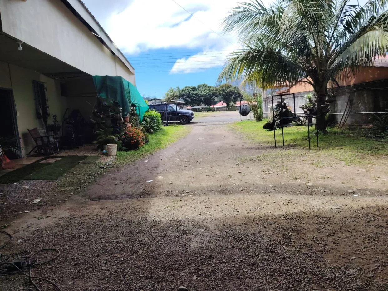 House with Apartments for Sale – Downtown Bijagua, Upala, photo 4