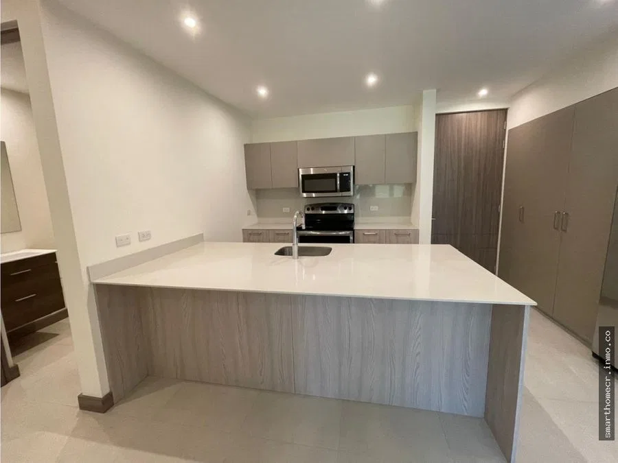 VENTA DE EXCLUSIVO APARTAMENTO EN SANTA ANA, photo 2