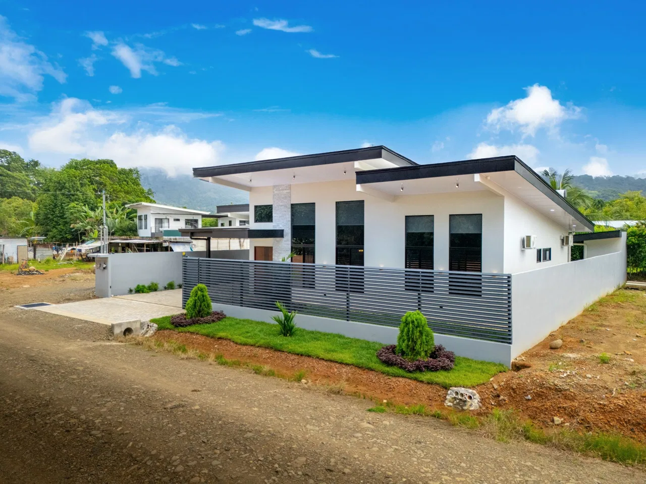 PROPERTY WITH 3 BEDROOMS, IN BAHIA BALLENA – 0.1 ACRES, photo 3