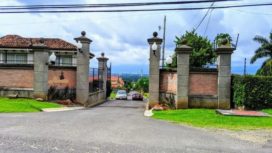 Venta de Lote en Santa Ana, San José.  - Venta en Santa Ana