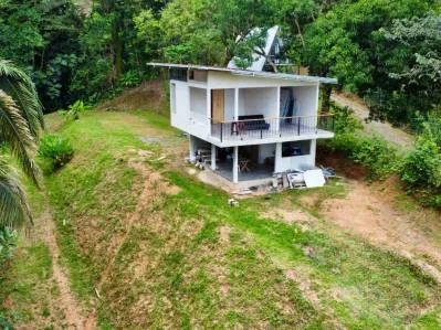 Oportunidad de Inversión en Playa Hermosa – ¡Casa para reparar con gran potencial!, photo 2