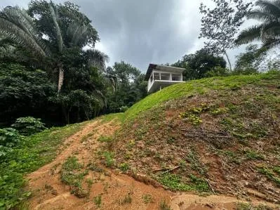 Oportunidad de Inversión en Playa Hermosa – ¡Casa para reparar con gran potencial!, photo 4
