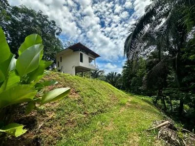 Oportunidad de Inversión en Playa Hermosa – ¡Casa para reparar con gran potencial!, photo 5