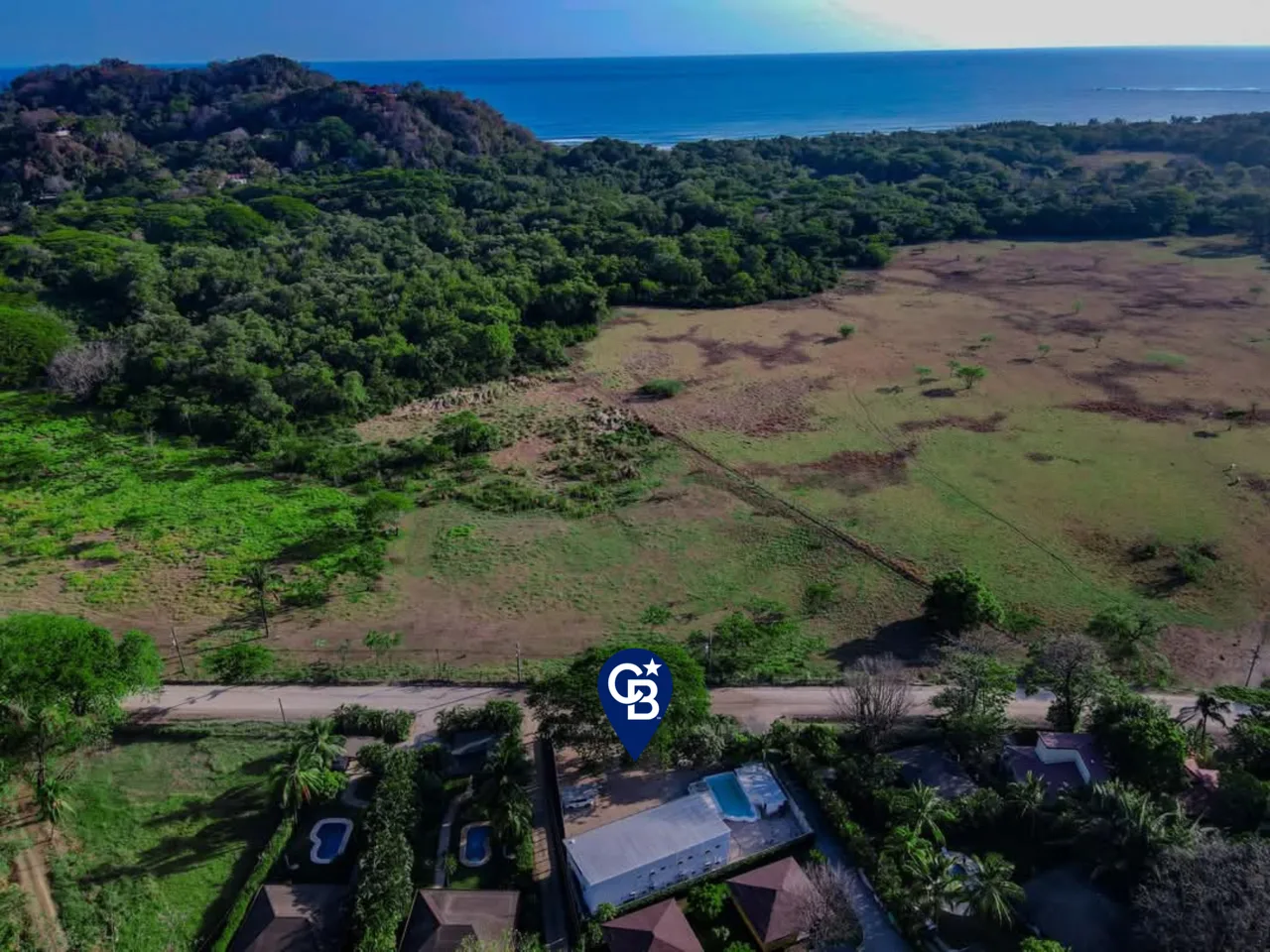 Cantarana Studios - Multiunit Property with tons of Potential, photo 2