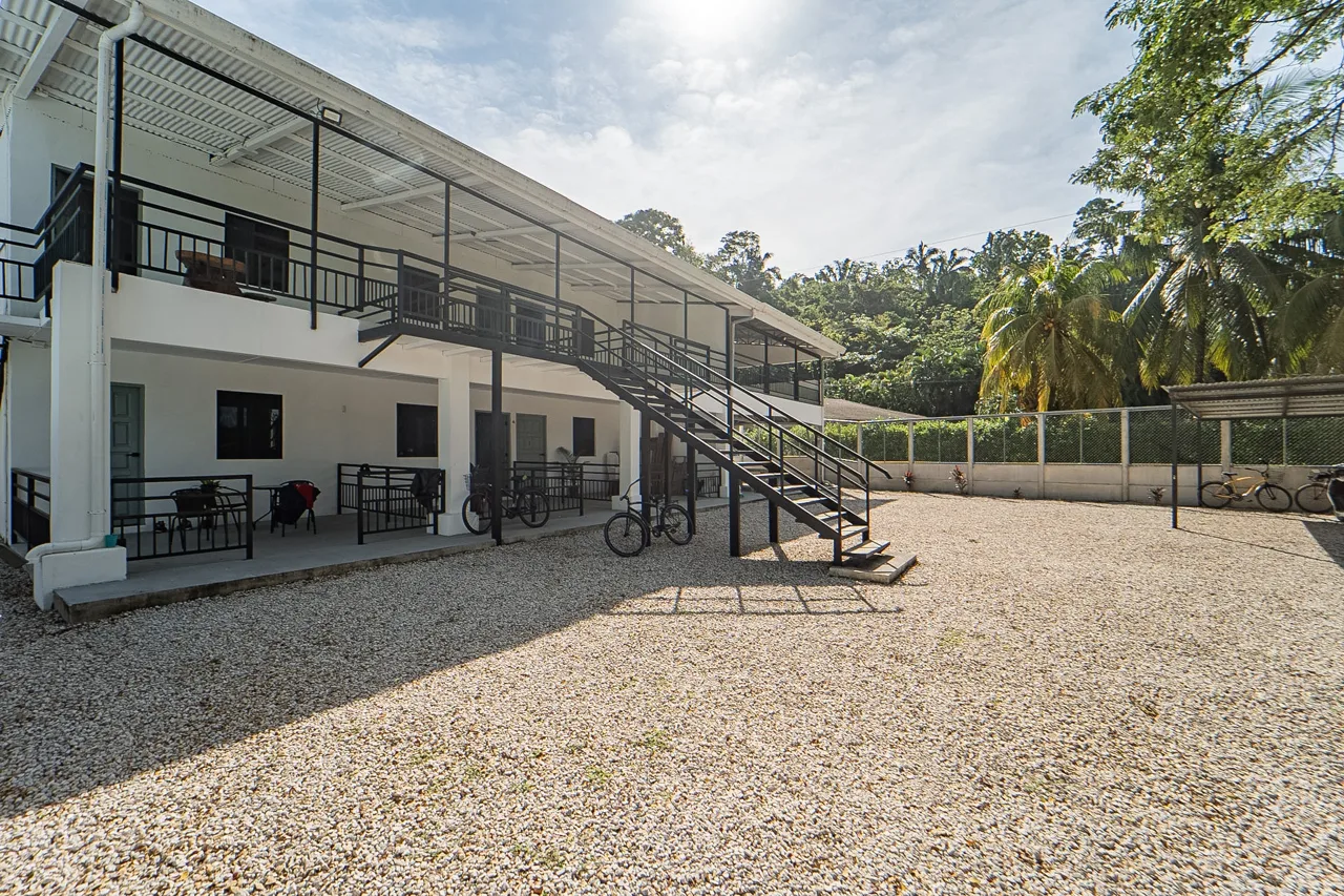 Cantarana Studios - Multiunit Property with tons of Potential, photo 6