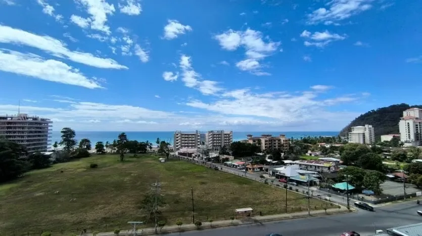 Ocean View Apartment for Sale – Premium Amenities & Ideal Location