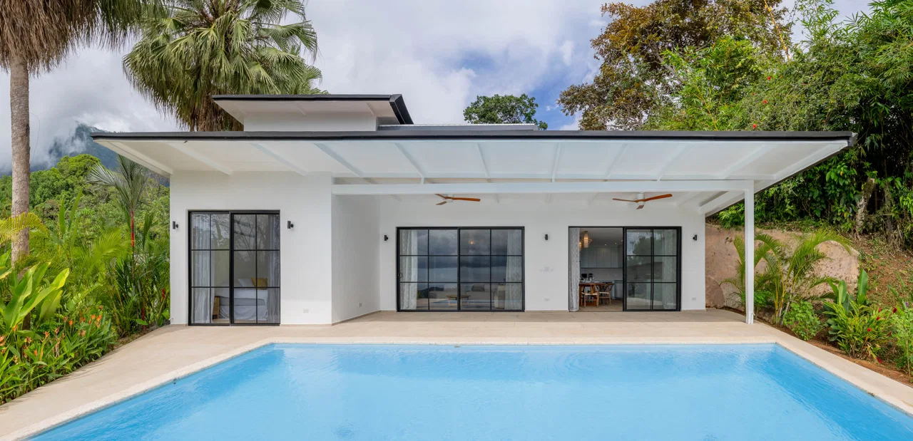 Villa Leoni Sunset Ocean View Sanctuary, photo 7
