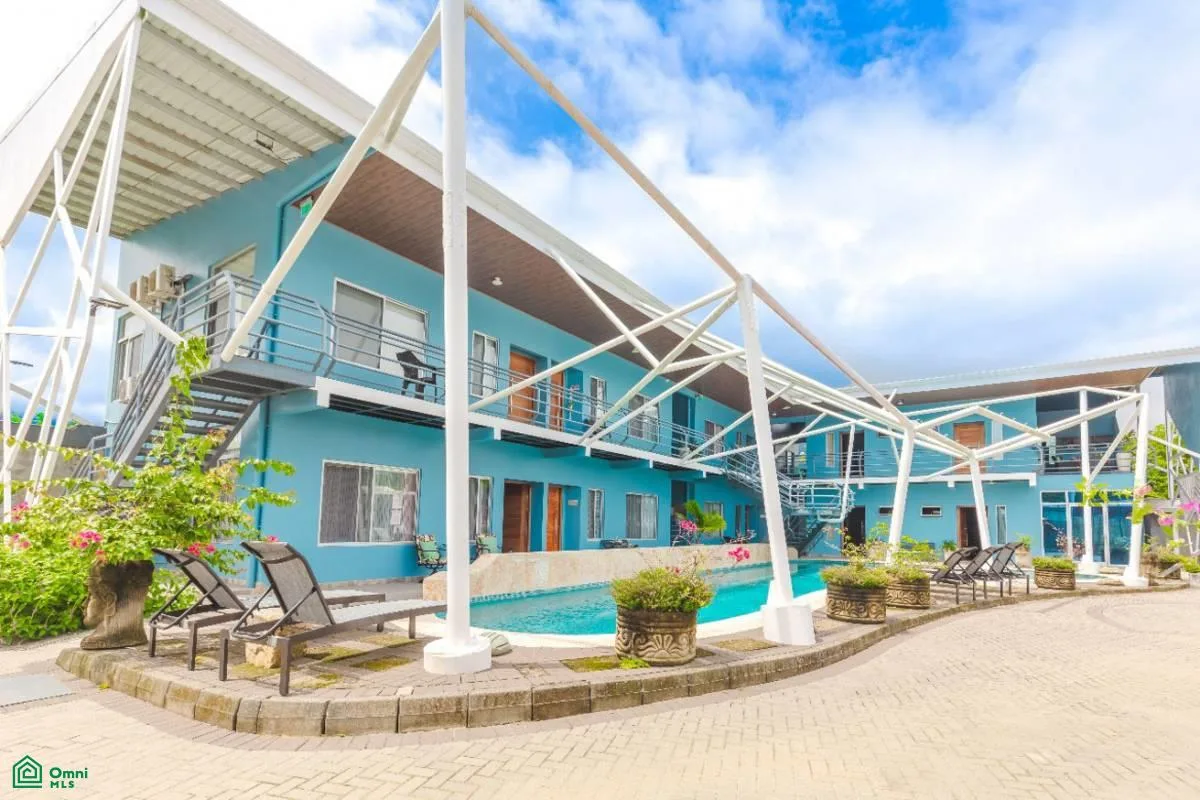 Hotel-Resort en Venta en Uvita – 12 Apartamentos de Dos Habitaciones y Piscina, photo 5