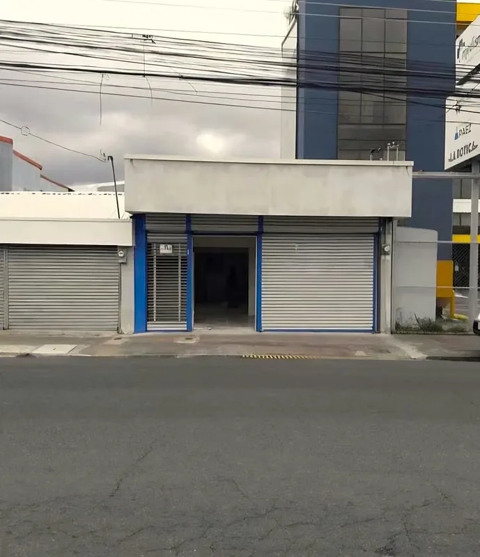 ¿Busca la ubicación ideal para potenciar y hacer crecer su negocio? Este excepcional local comercial se encuentra estratégicamente posicionado sobre la arteria vial principal del ..., photo 2