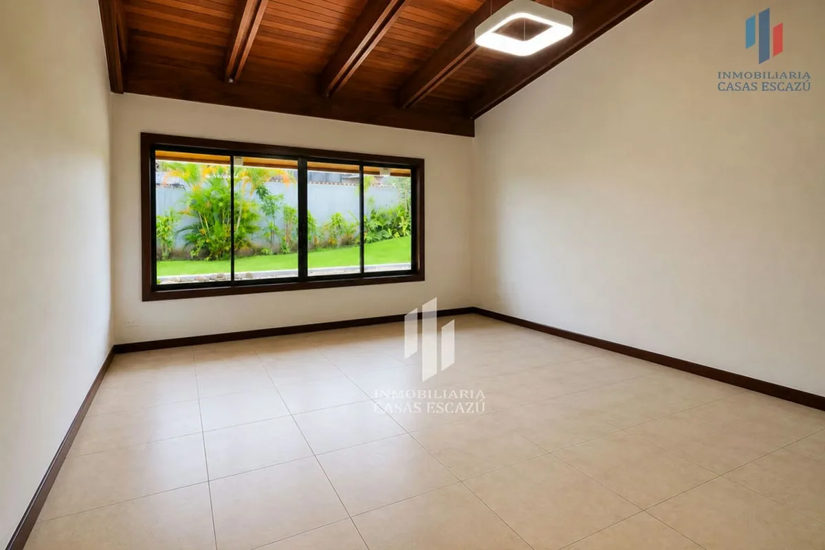 Bella Casa con amplia construcción y áreas sociales, funcional para oficinas, restaurant, bufete de abogados, casa de cuido para el adulto mayor, wellness center, fisioterapia, ..., photo 12