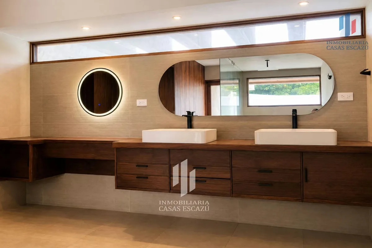 Bella Casa con amplia construcción y áreas sociales, funcional para oficinas, restaurant, bufete de abogados, casa de cuido para el adulto mayor, wellness center, fisioterapia, ..., photo 15