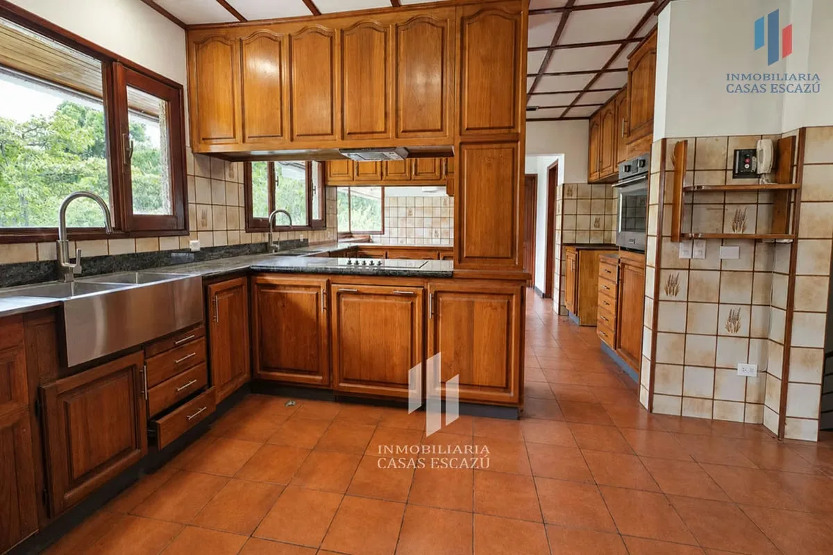 Bella Casa con amplia construcción y áreas sociales, funcional para oficinas, restaurant, bufete de abogados, casa de cuido para el adulto mayor, wellness center, fisioterapia, ..., photo 8