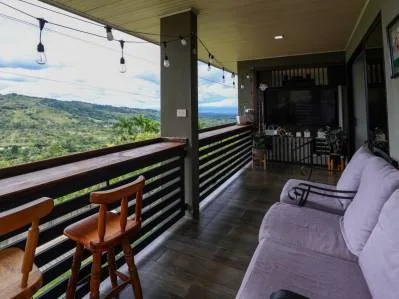 Casa con vistas a la montaña Chirripó,fácil acceso, árboles frutales y hermosos paisajes., photo 10