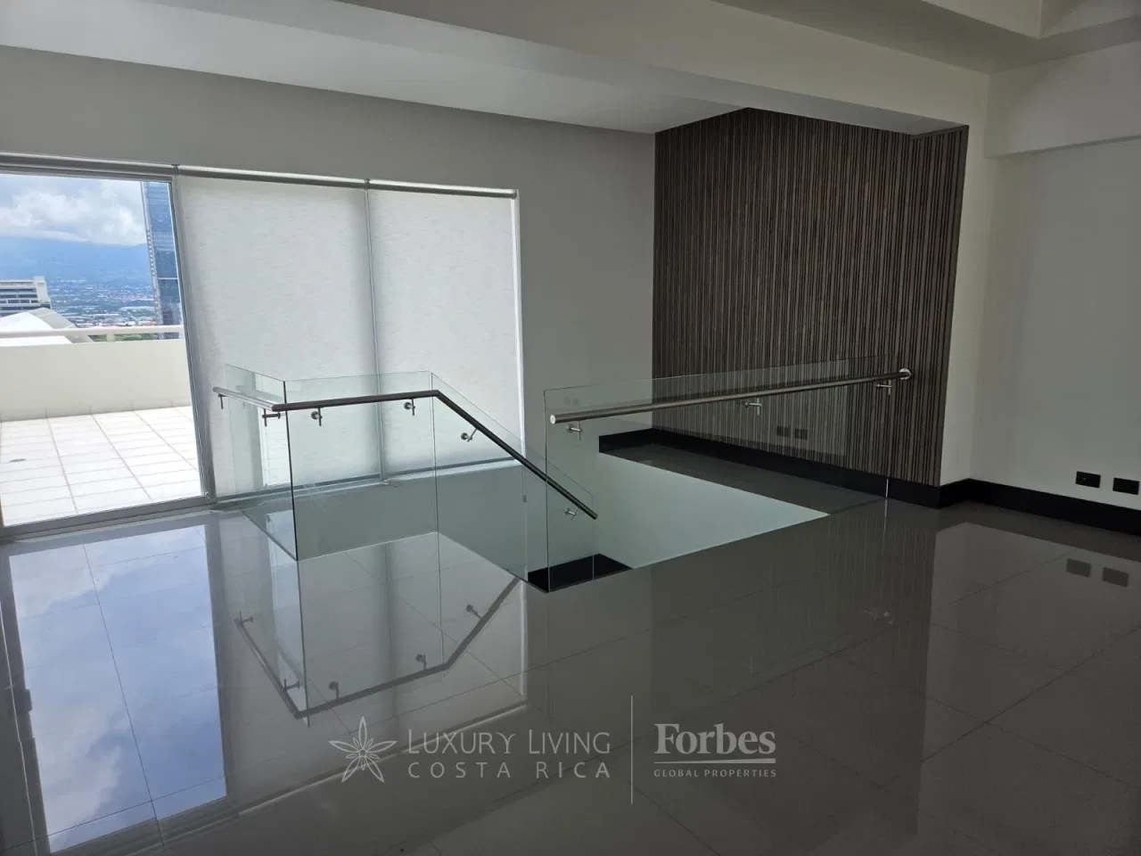 Penthouse 322 m², 2 Levels, View of the National Stadium and La Sabana, photo 3