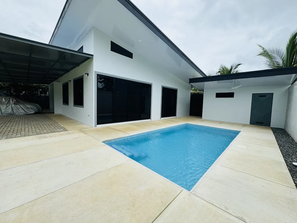 BEAUTIFUL UVITA HIDEAWAY 3 BEDROOM HOME WITH POOL