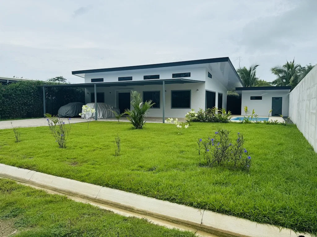 BEAUTIFUL UVITA HIDEAWAY 3 BEDROOM HOME WITH POOL, photo 2