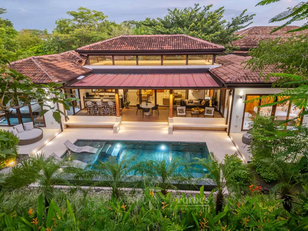 21100N - Casa Luminosa, Hacienda Pinilla