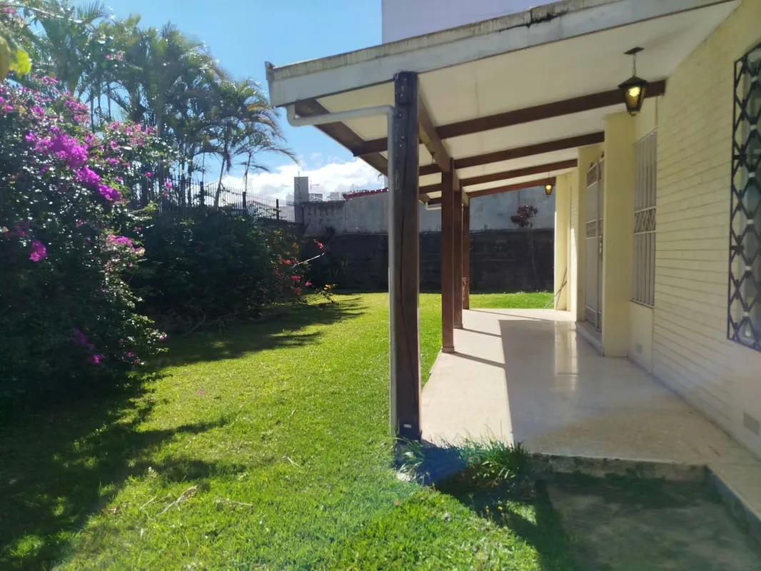For developers house for SALE located in Nunciatura Rhormoser
