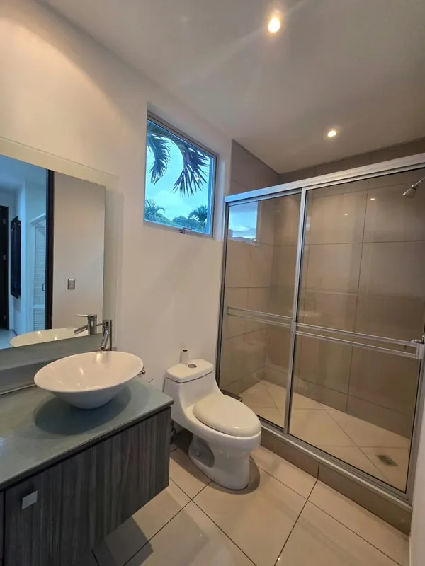 Ubicado en un condominio privado con solo 20 apartamentos, seguridad 24/7 y fabulosas áreas comunes para disfrutar., photo 12