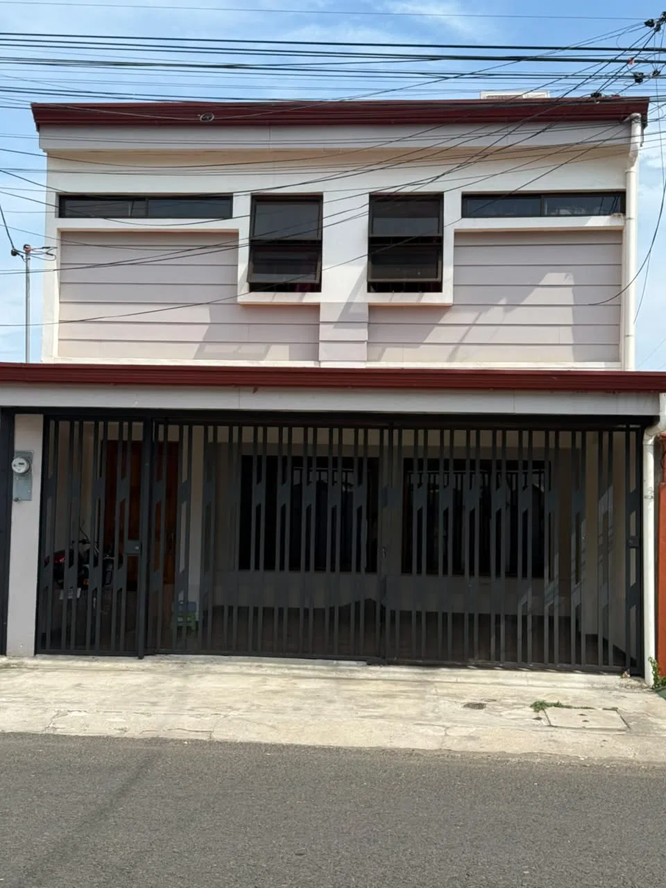 HOUSE FOR SALE IN BARRIO EL CARMEN, PUNTARENAS - RE/MAX Tierra de Oro