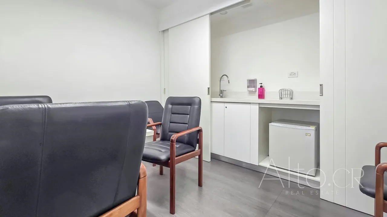 Oficina en Centro Corporativo Lindora de 221 m² en tercer nivel, ideal para call center, BPO o firma contable. Espacio diseñado para operaciones de alto volumen con excelente ..., photo 8