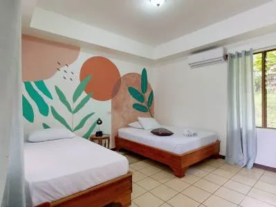 ¡Llamamos a todos los desarrolladores! 6,6 acres en el centro de Uvita, photo 7