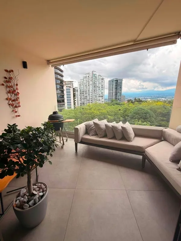 Se Alquila Hermoso Apartamento con vistas increíbles en Hyde Park Nunciatura, Sabana Oeste. Con vista al parque R. Del Perú.