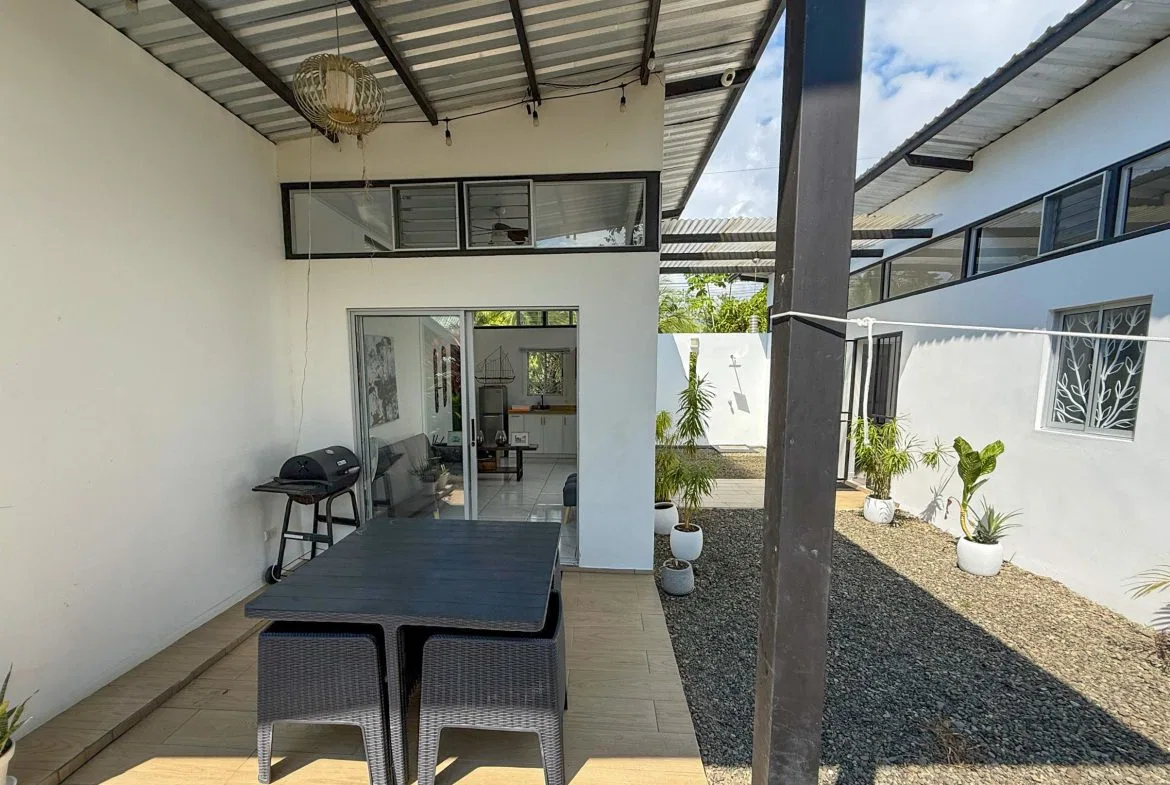 PROPERTY WITH TWO BEDROOM A STEPS OF THE BEACH, IN BAHIA BALLENA – 0.09 ACRES, photo 6