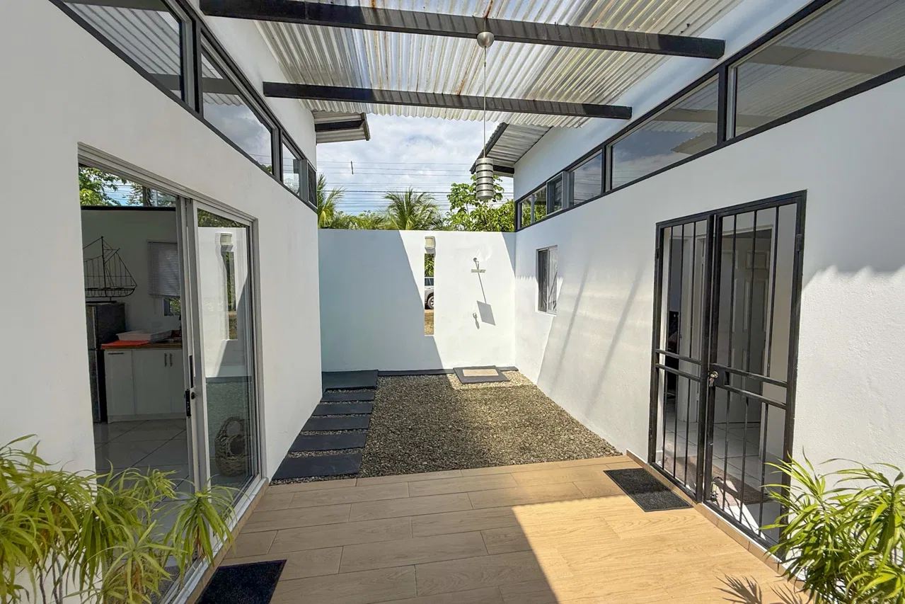 PROPERTY WITH TWO BEDROOM A STEPS OF THE BEACH, IN BAHIA BALLENA – 0.09 ACRES, photo 9