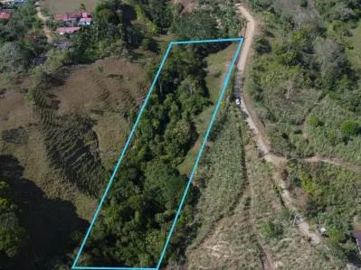 Vive en la Naturaleza! Terreno con vistas y servicios
